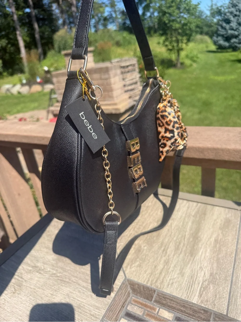 bebe key features